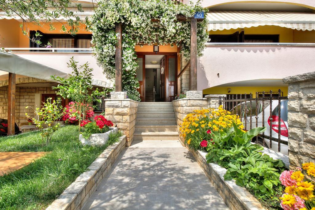 Apartment Roko Umag Exterior foto